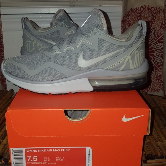 wmns nike air max fury